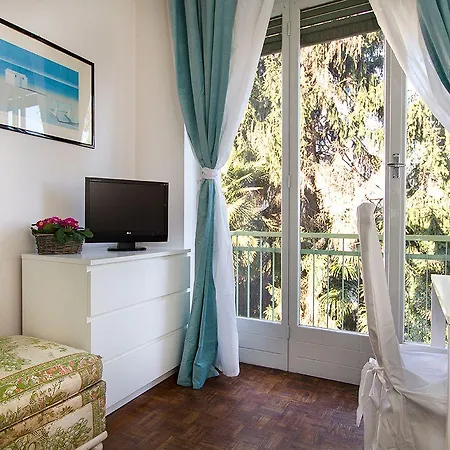 Cavour Stresa